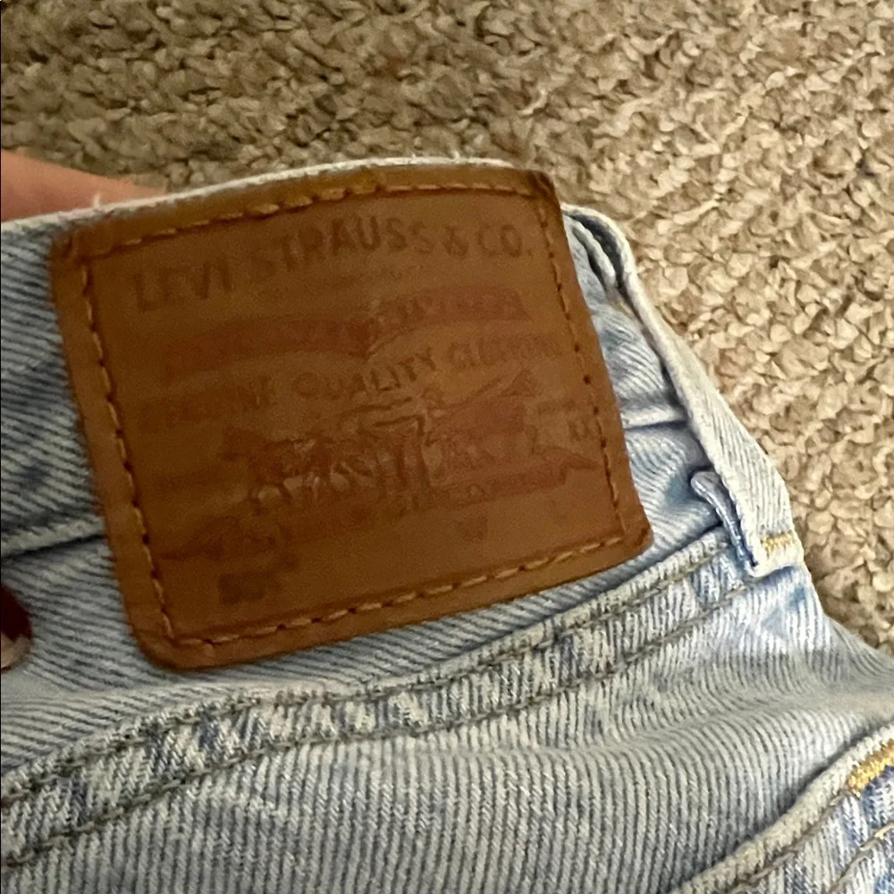 Levi’s 501 Light Blue Women's Jeans - Picture 6 of 10